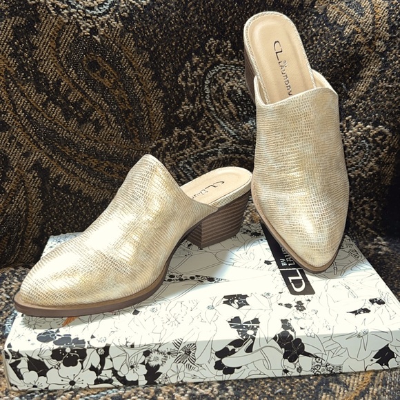 CL by Laundry - Coop Lizard Embossed Block
Heel Mule - Picture 1 of 8